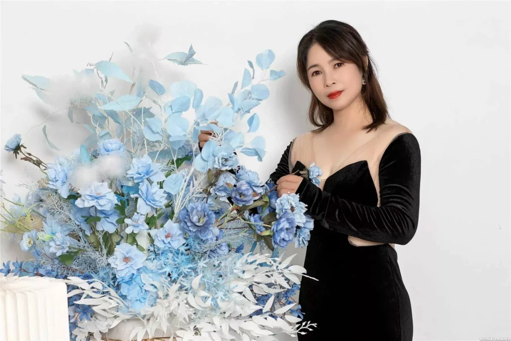 Rose Profile image 4