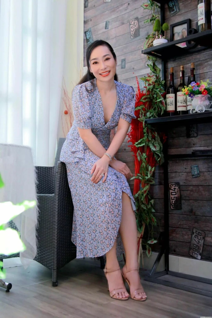 Tran Ho Huyen Profile image 1