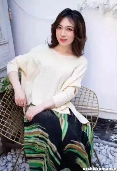 Anna Profile image 2