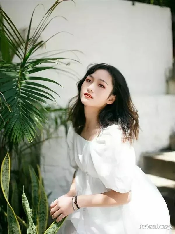 Rongzhen Profile image 1