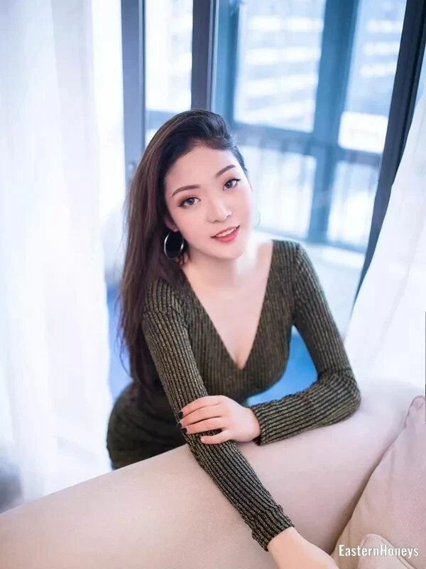 Xiulian Profile image 1