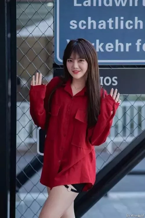 Min Profile image 4
