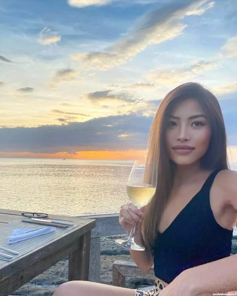 Nhung Profile image 1