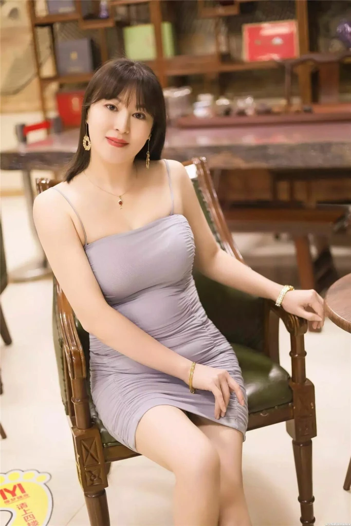 Ziqi Profile image 3