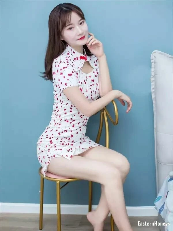 Tina Profile image 1