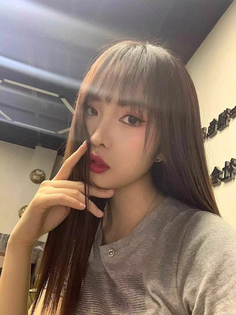 Xiuyue Profile image 1