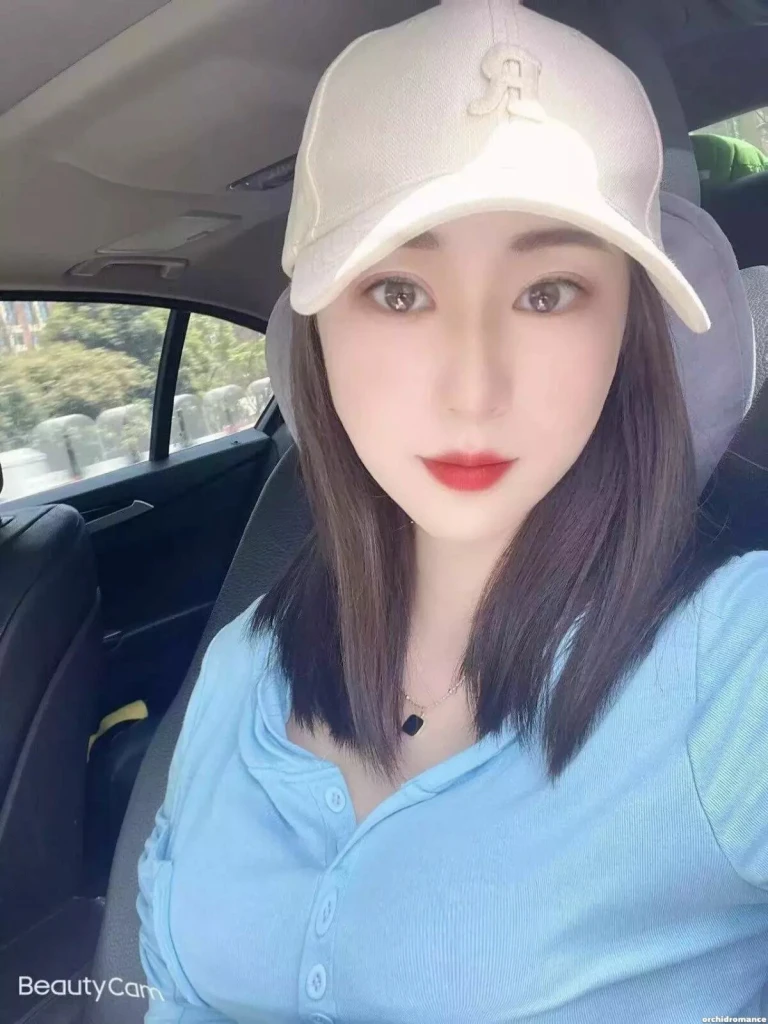 Anna Profile image 2