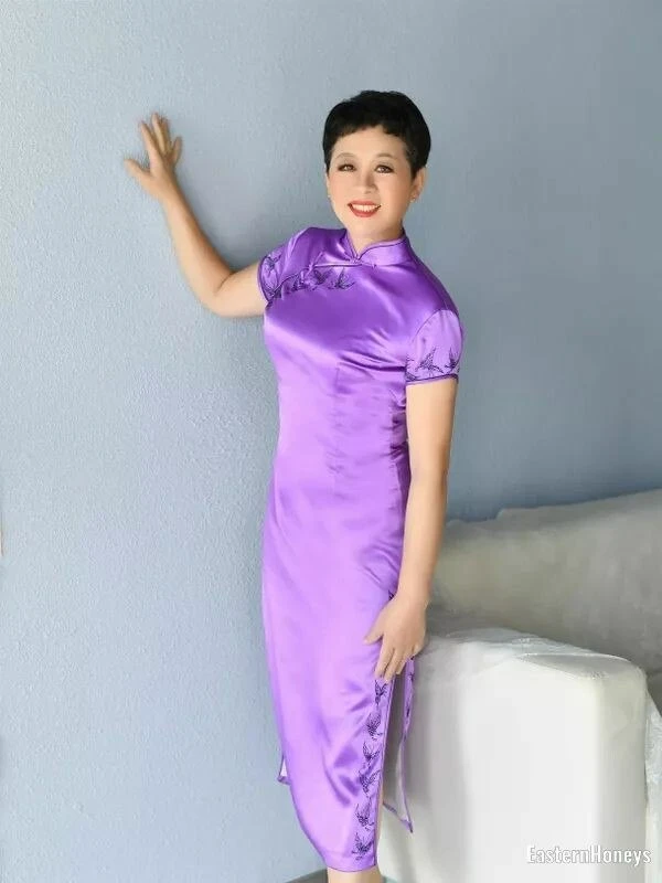 Yiting Profile image 3