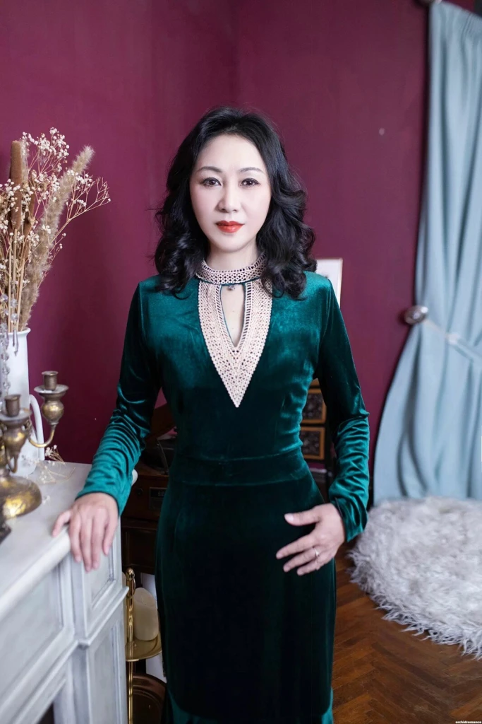Jie Profile image 4