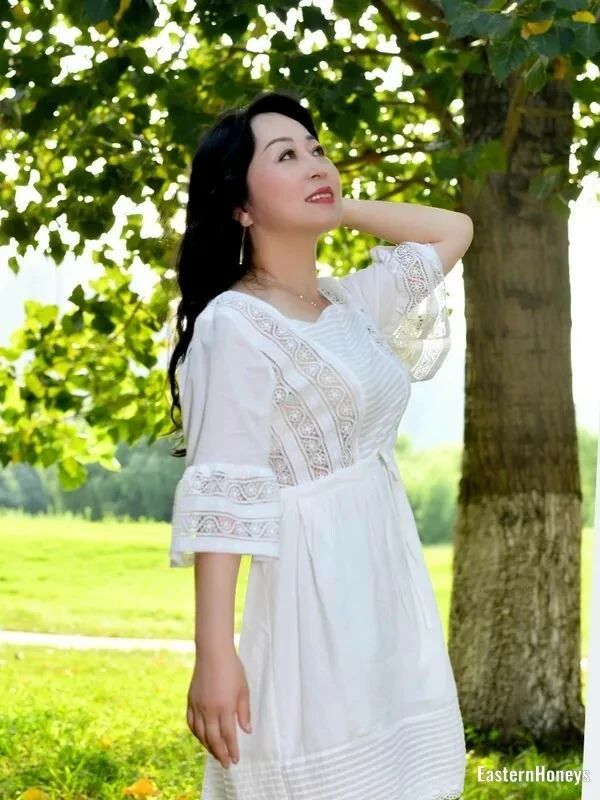 Yue Profile image 3