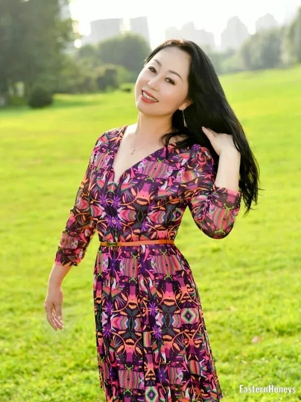 Yue Profile image 4