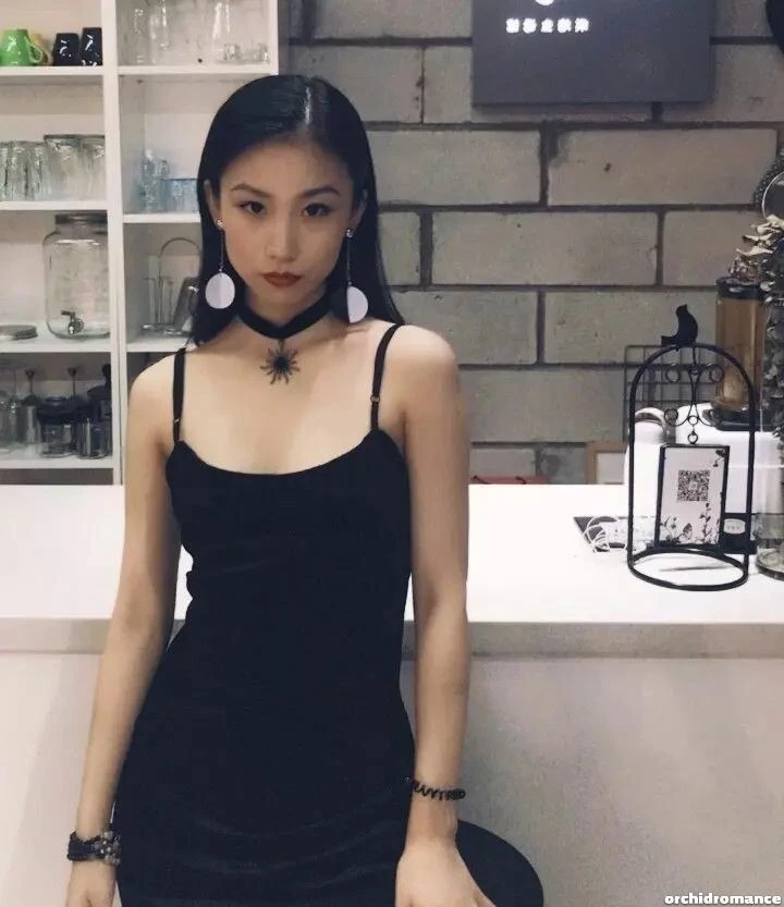 Nina Profile image 4