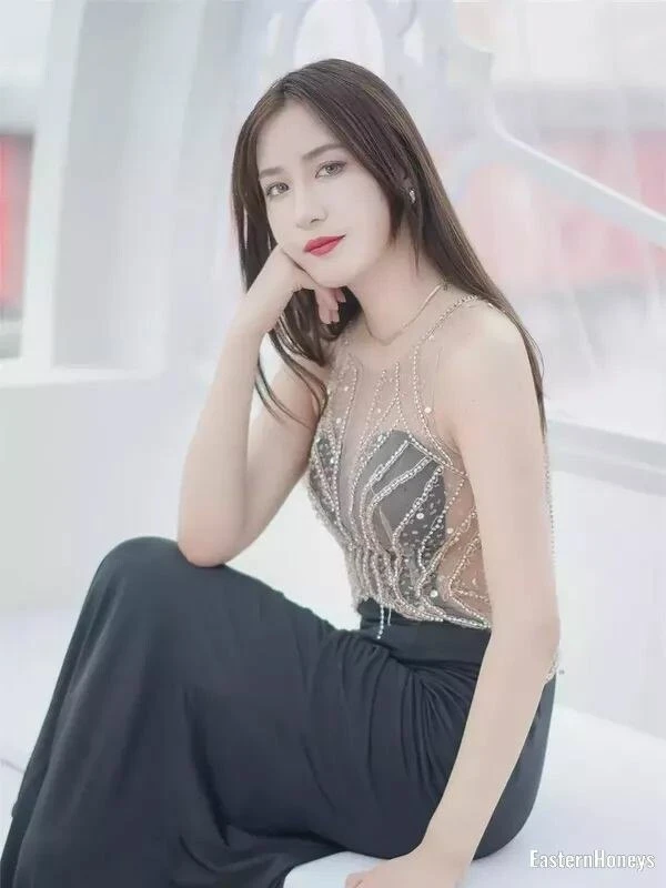 Yan TIng Yan Profile image 2