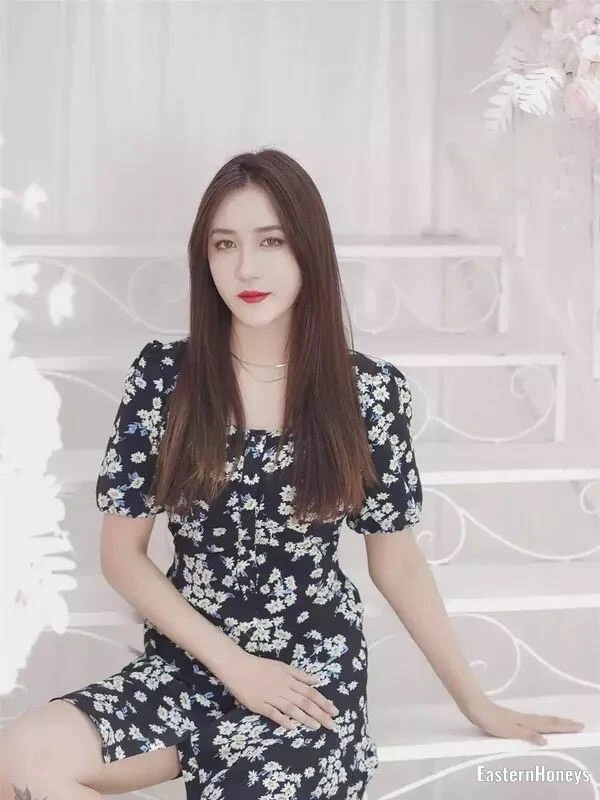 Yan TIng Yan Profile image 3