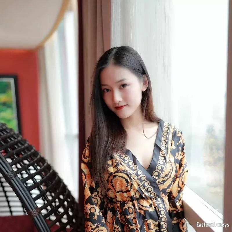 Lianying Profile image 1